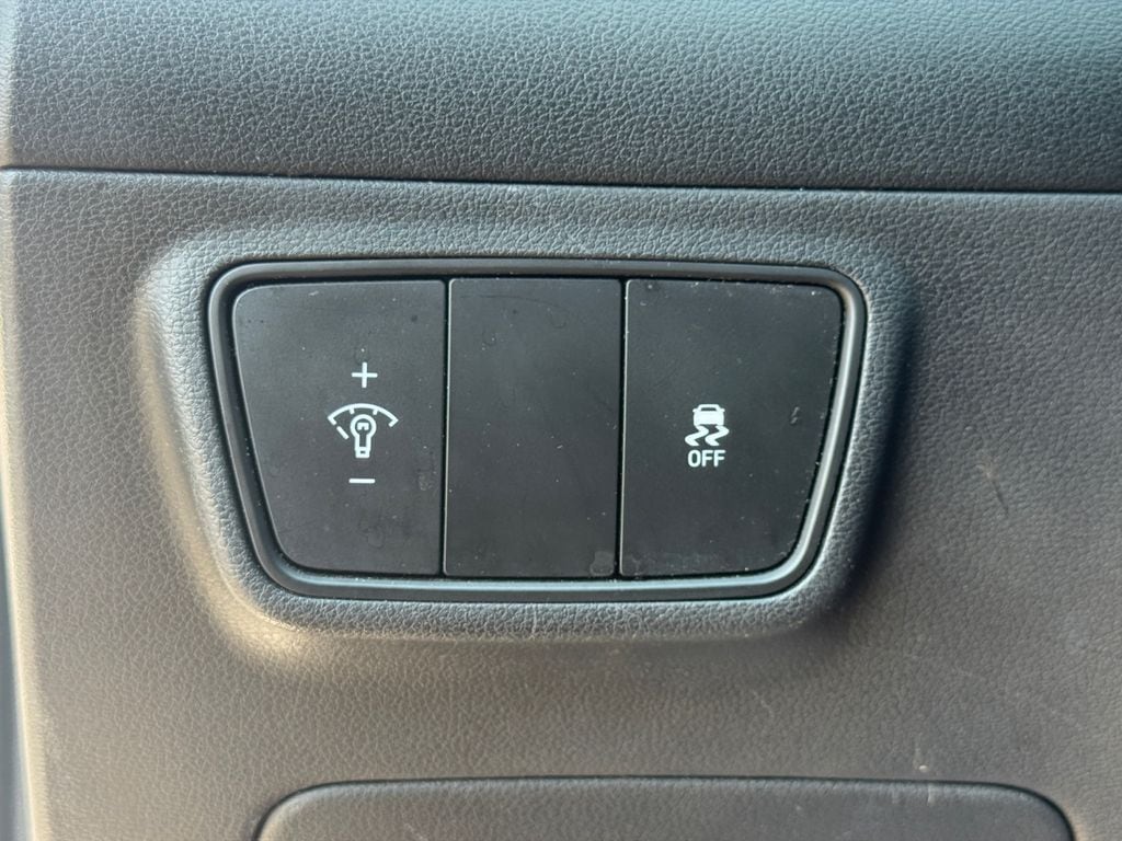 2024 Hyundai Tucson SE - Photo 23