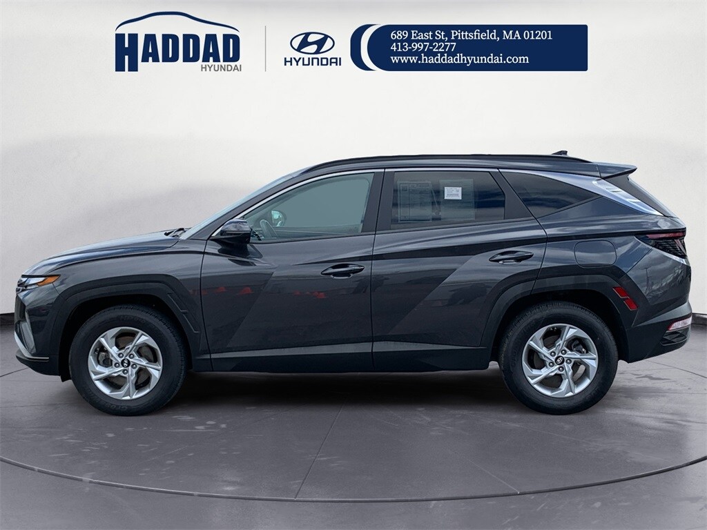 2022 Hyundai Tucson SEL photo 2