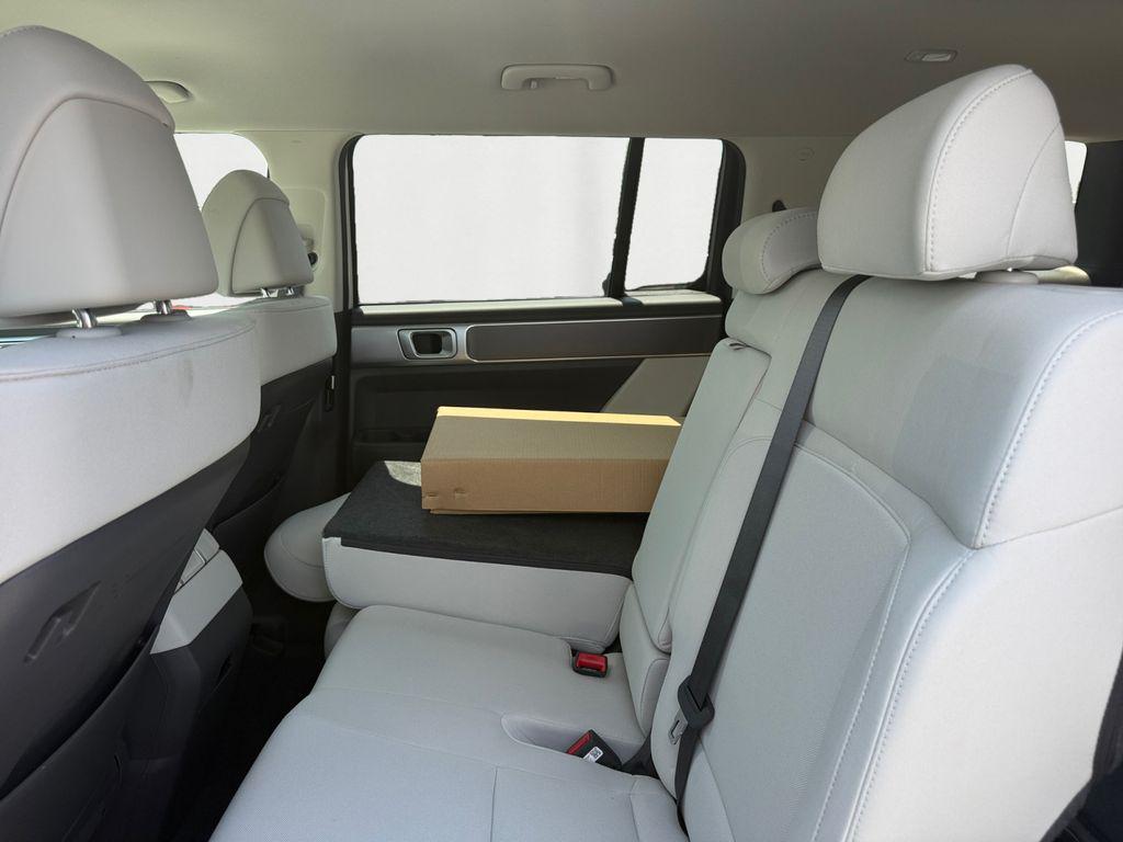 2026 Hyundai Santa Fe SE - Photo 14