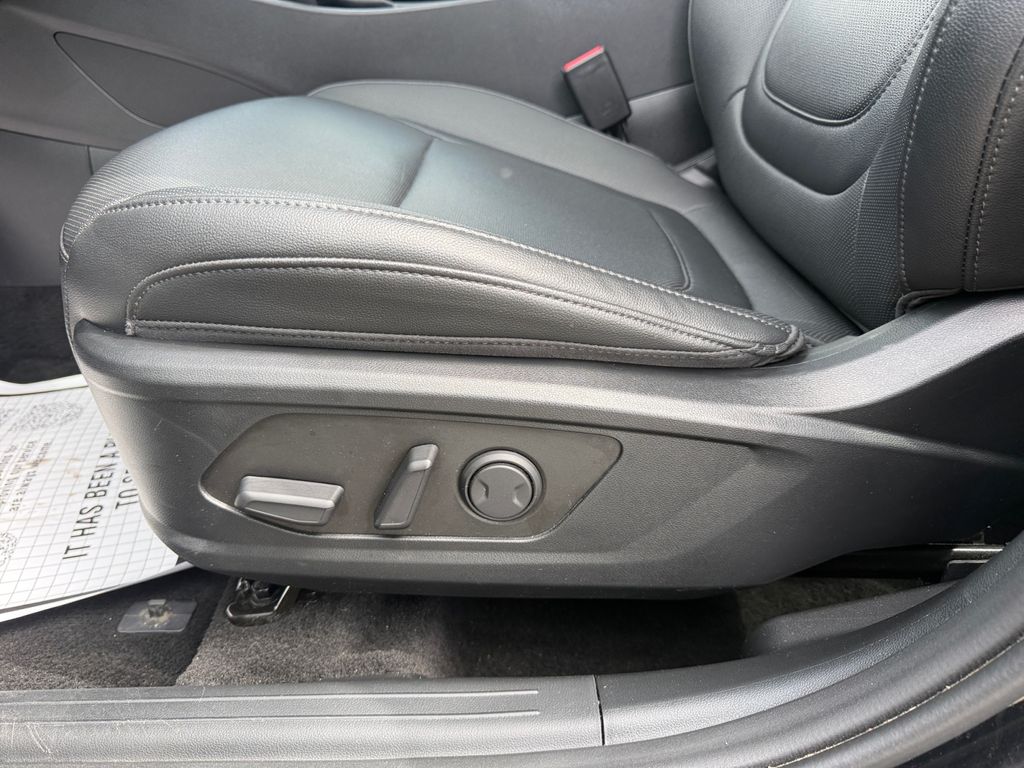 2024 Hyundai Santa Cruz XRT - Photo 17