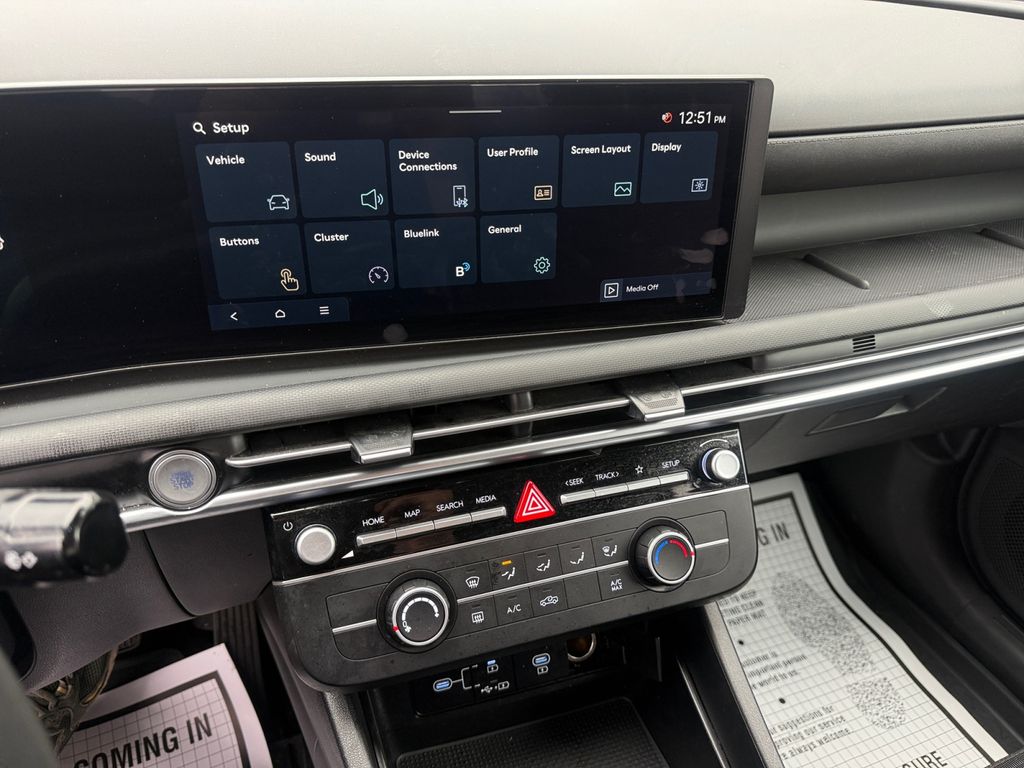 2025 Hyundai Santa Cruz SE - Photo 29