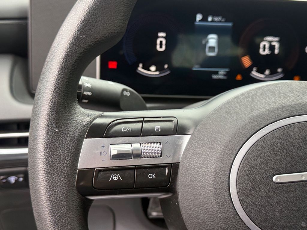 2025 Hyundai Santa Cruz SE - Photo 21
