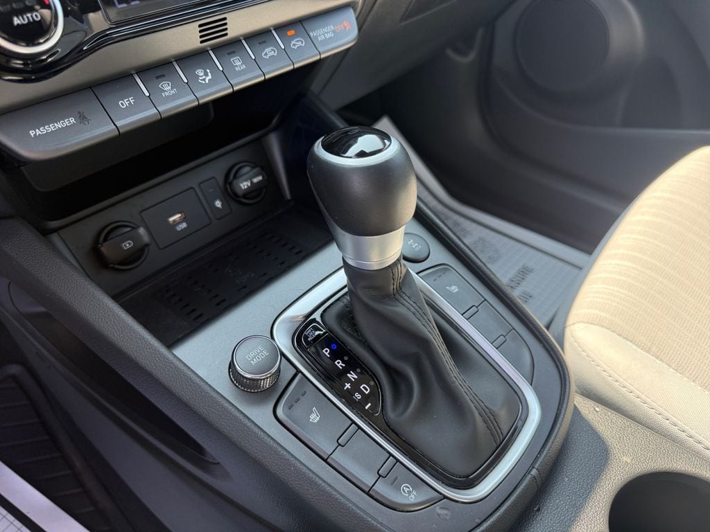 2023 Hyundai Kona SEL - Photo 24