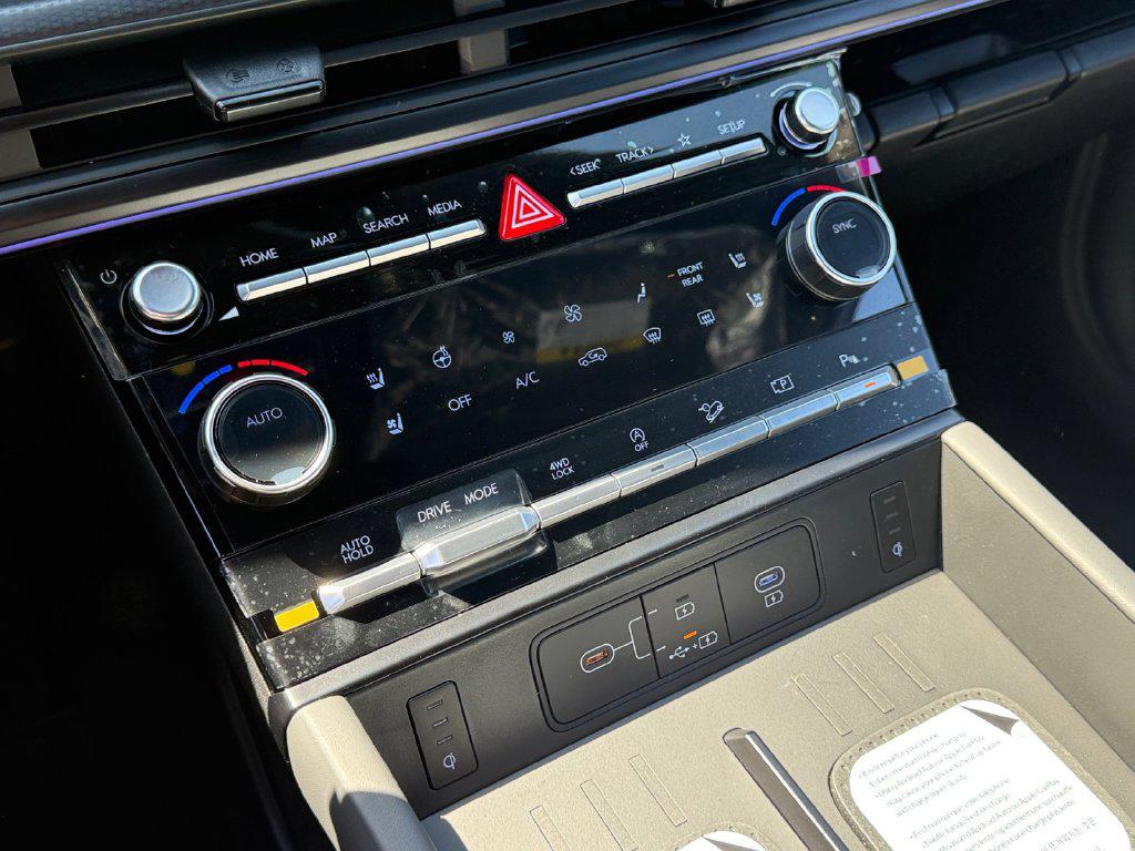 2026 Hyundai Santa Fe Calligraphy - Photo 17