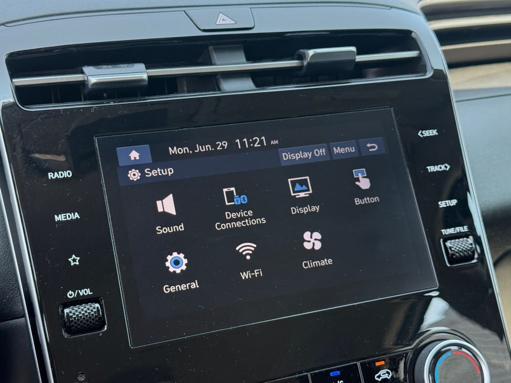 2024 Hyundai Tucson SE - Photo 28