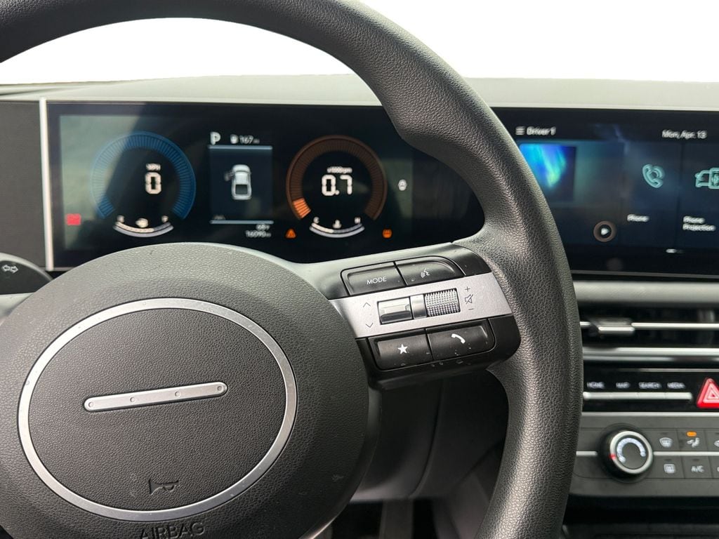 2025 Hyundai Santa Cruz SE - Photo 20