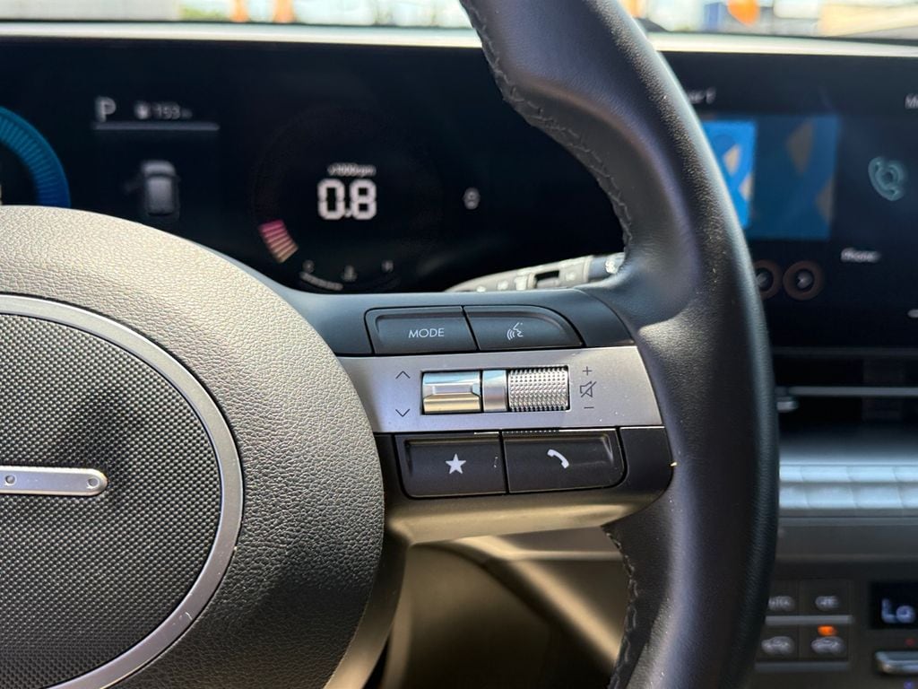 2025 Hyundai Kona SEL - Photo 23