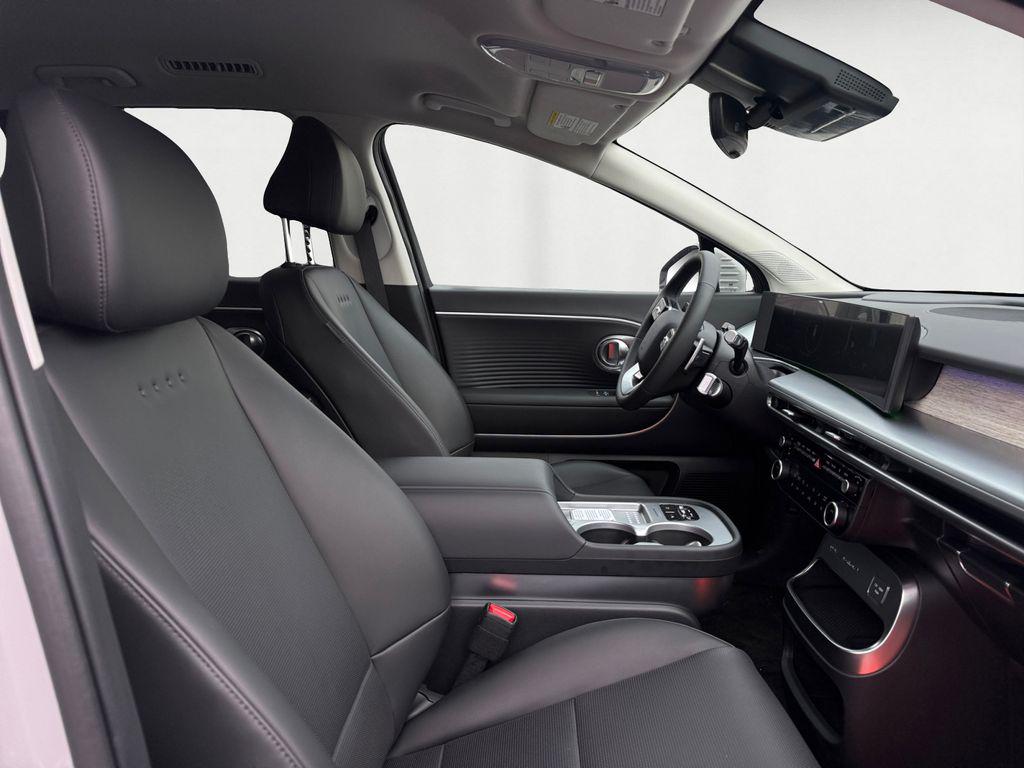2026 Hyundai IONIQ 9 SEL - Photo 16
