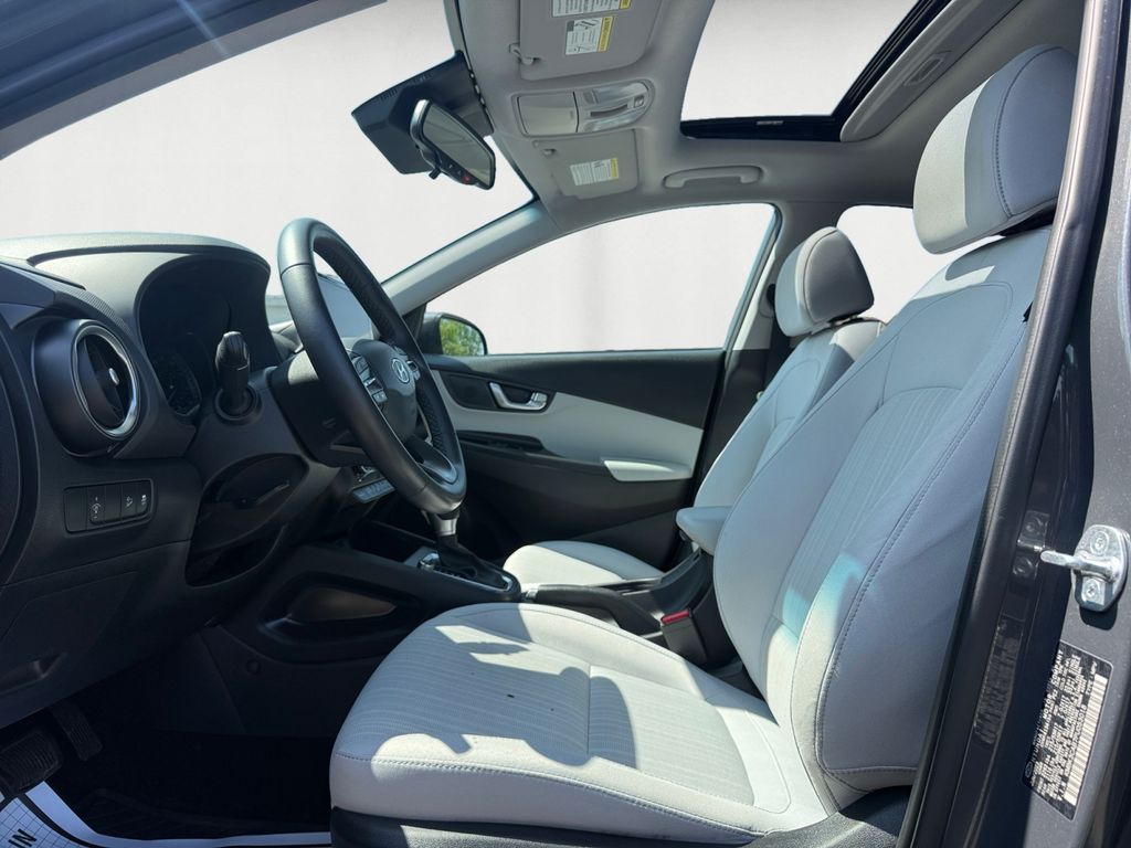2023 Hyundai Kona SEL - Photo 9