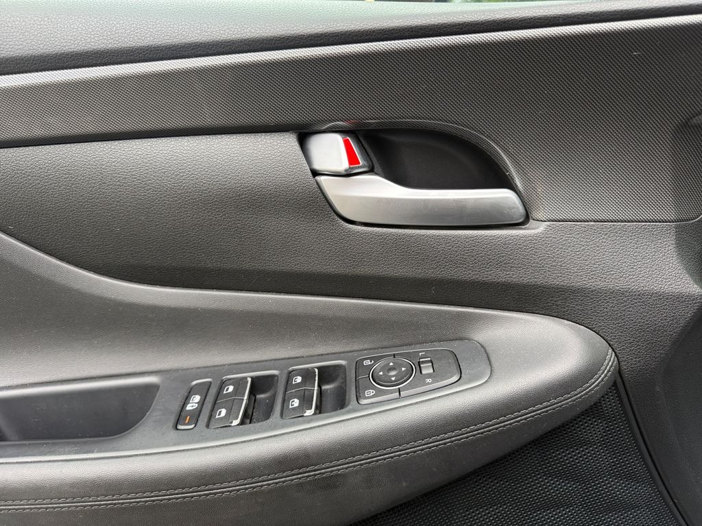 2022 Hyundai Santa Fe SEL - Photo 19