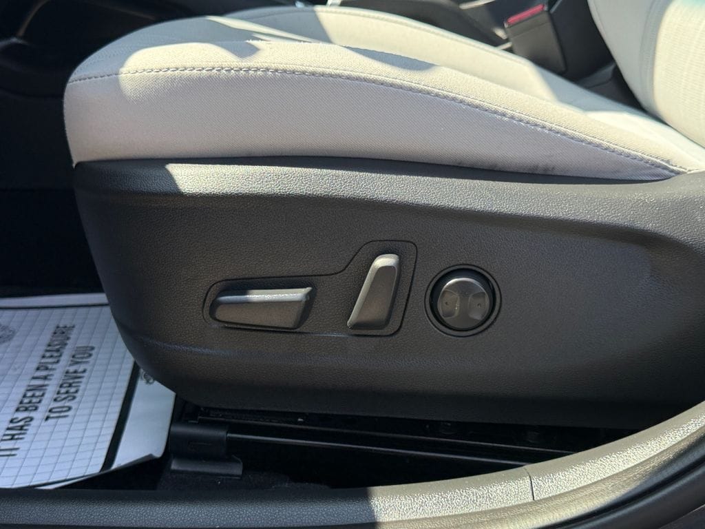 2023 Hyundai Kona SEL - Photo 16