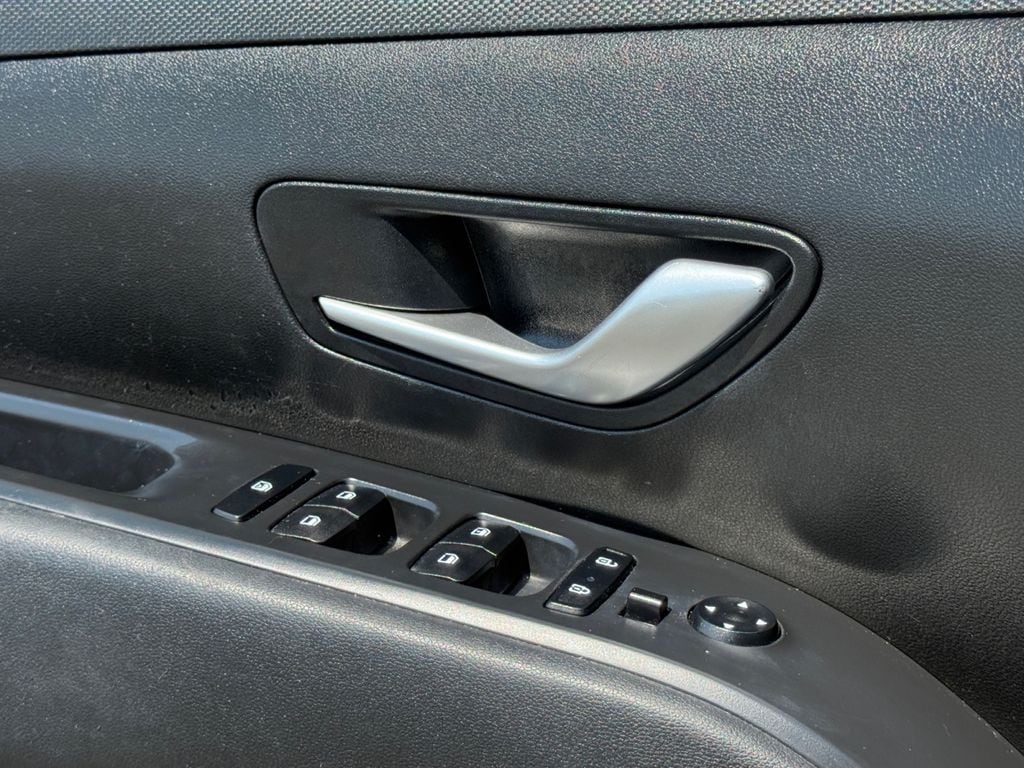 2024 Hyundai Tucson SE - Photo 30