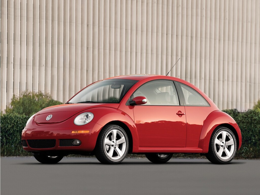 Used 2010 Volkswagen New Beetle 2.5L w/PZEV Hatchback
