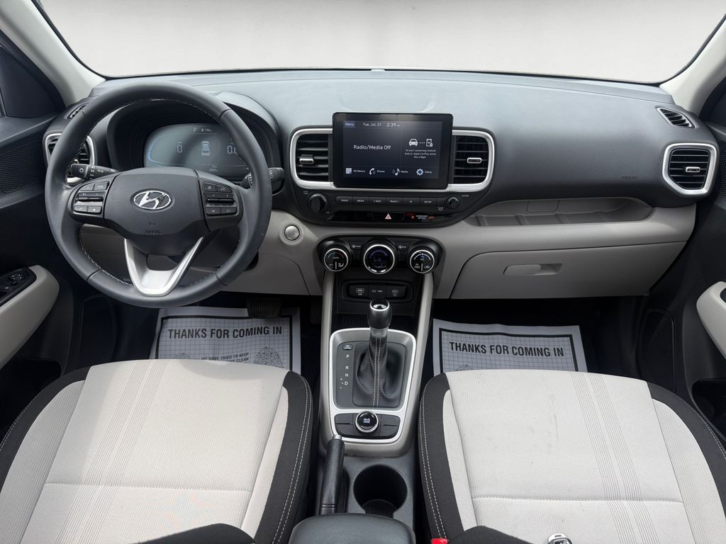 2024 Hyundai Venue SEL - Photo 10