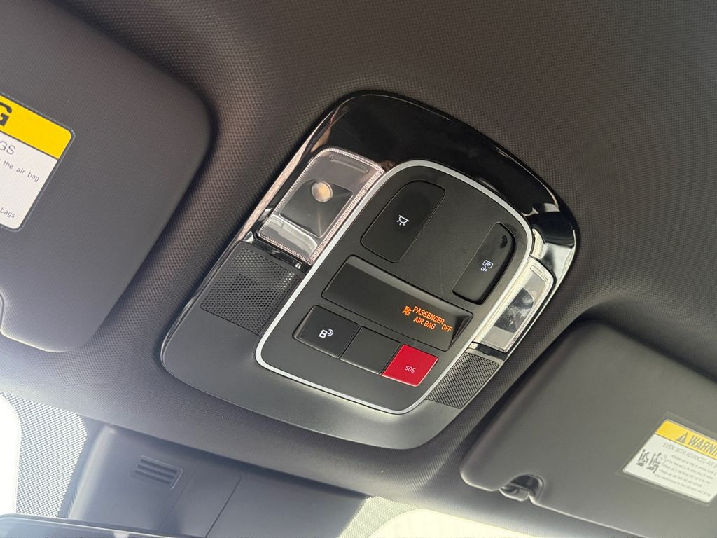 2025 Hyundai Santa Cruz SE - Photo 30