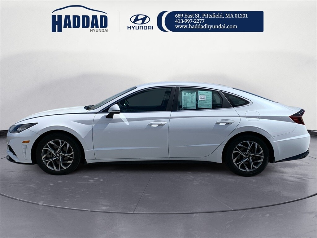 2022 Hyundai Sonata SEL photo 2
