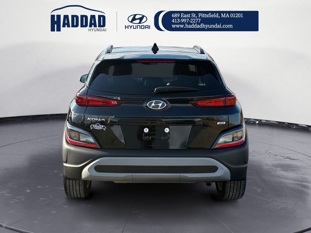 2023 Hyundai Kona SEL photo 3