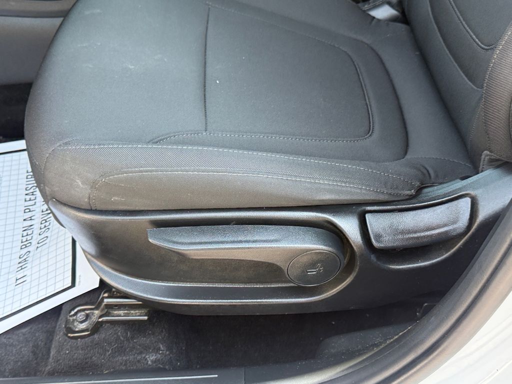 2024 Hyundai Tucson SE - Photo 17