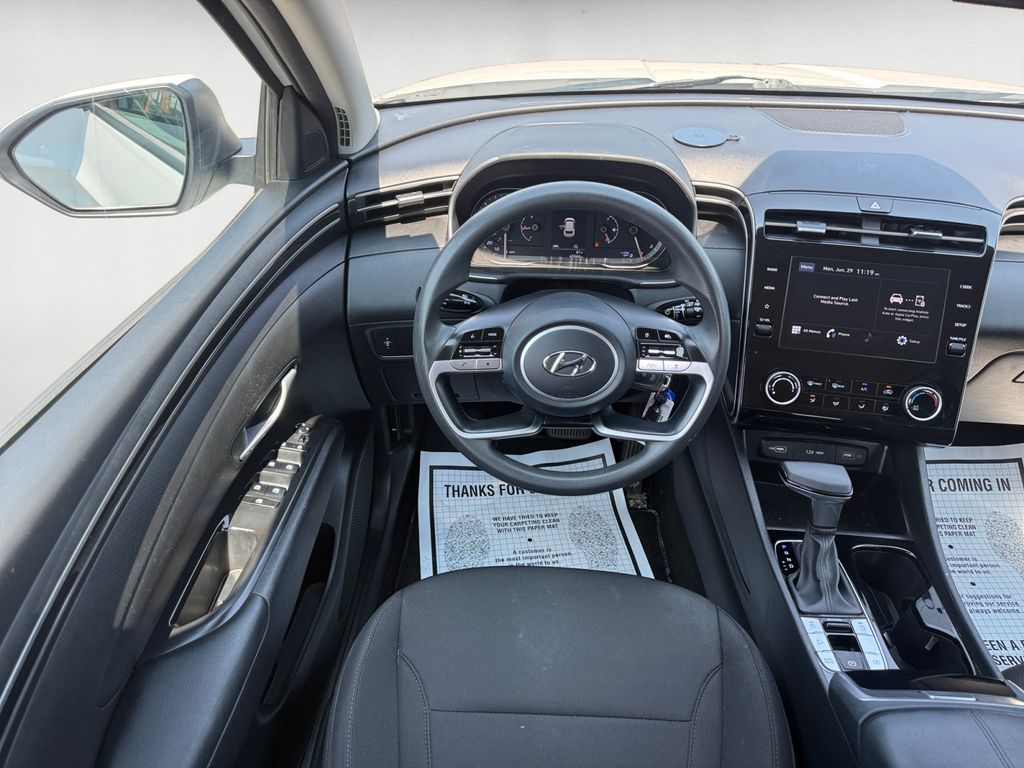 2024 Hyundai Tucson SE - Photo 12
