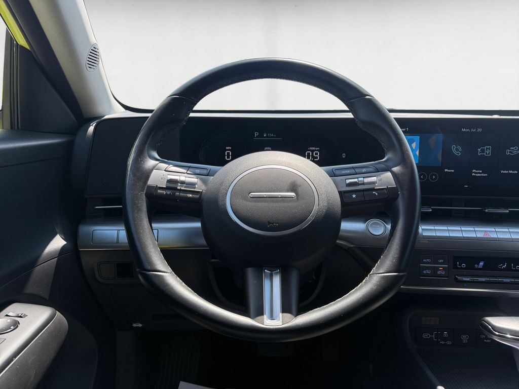 2025 Hyundai Kona SEL - Photo 13