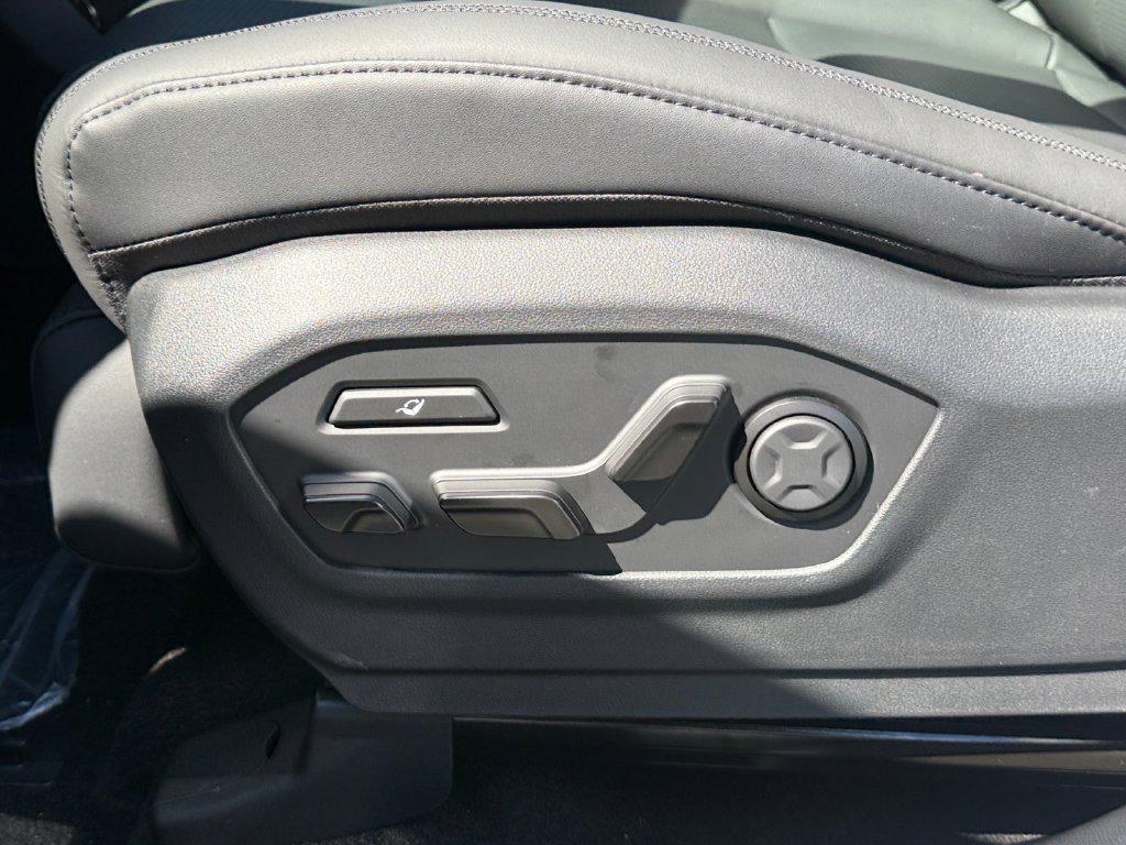 2026 Hyundai Santa Fe Calligraphy - Photo 16