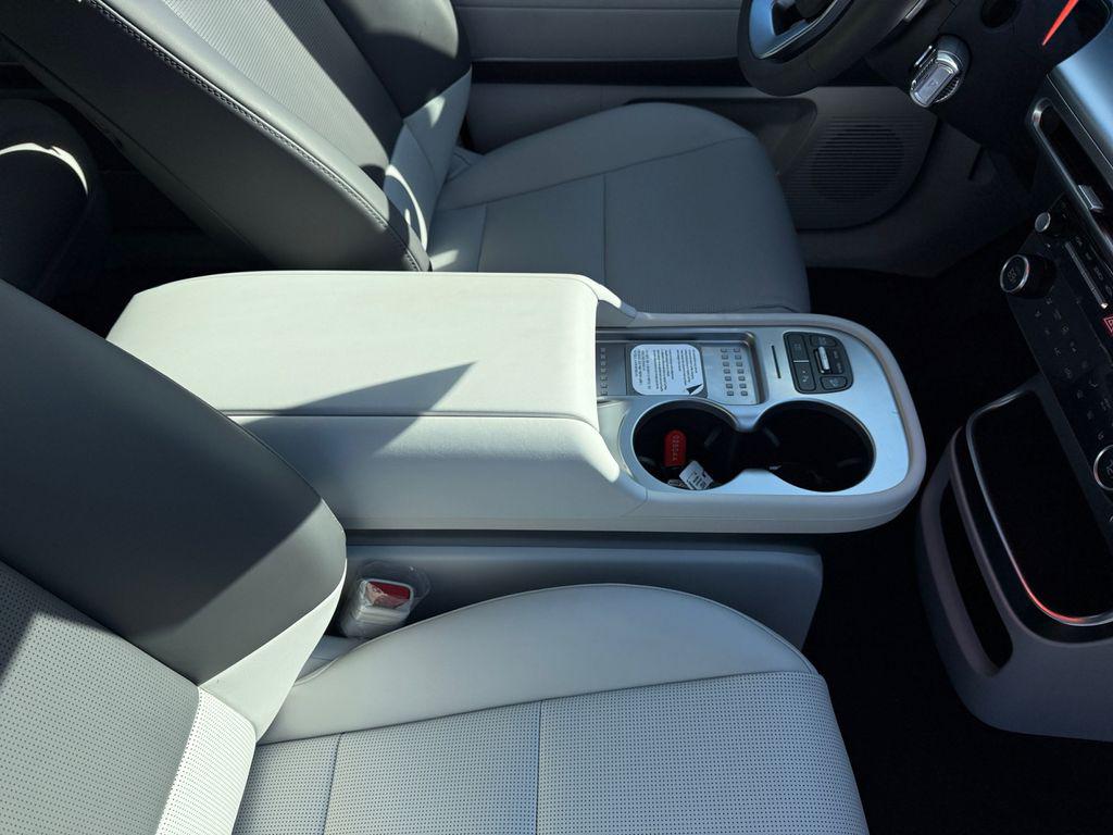 2026 Hyundai IONIQ 9 SEL - Photo 18