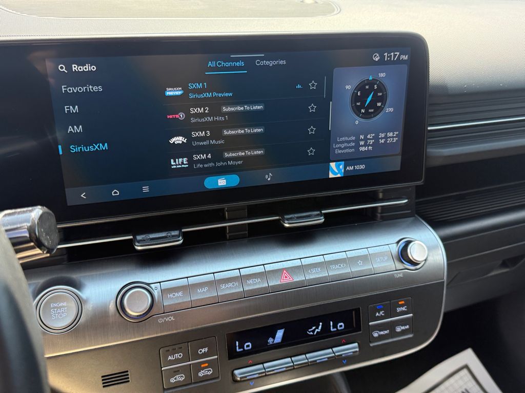 2025 Hyundai Kona SEL - Photo 32