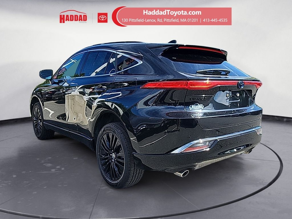 Used 2024 Toyota Venza LE SUV