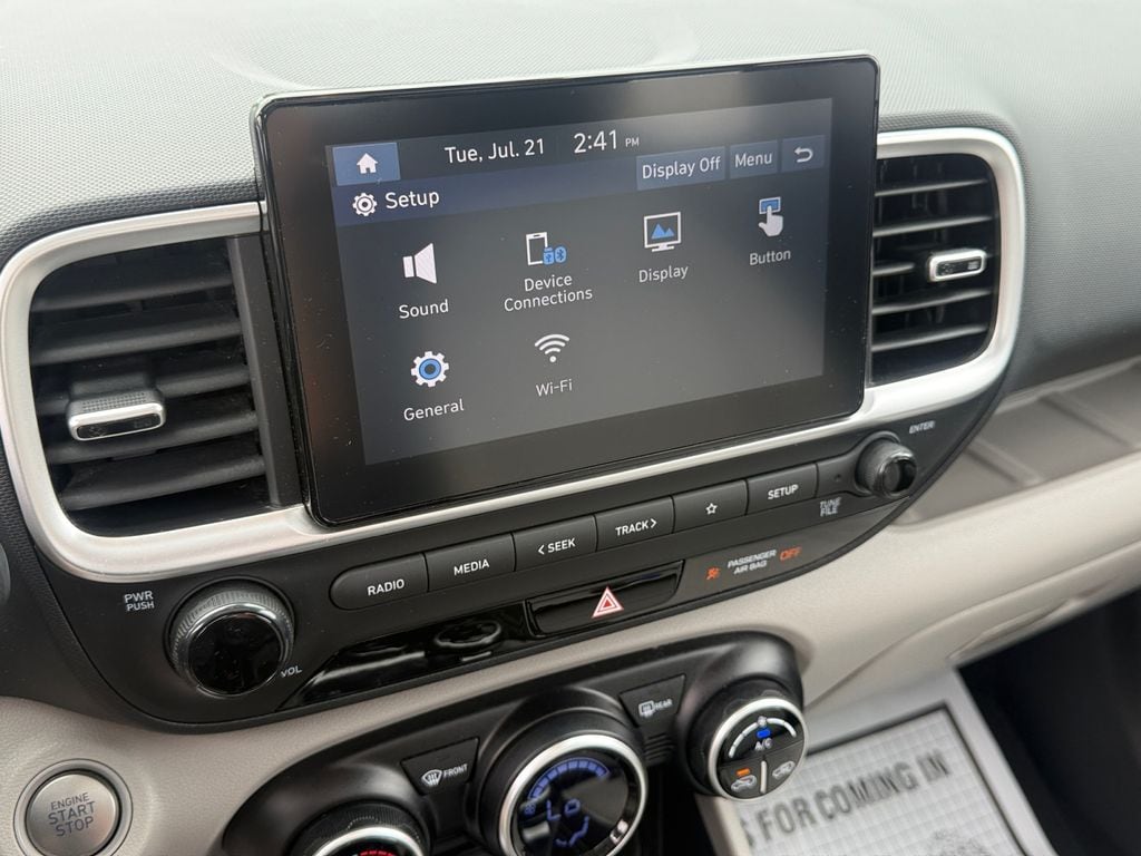 2024 Hyundai Venue SEL - Photo 25