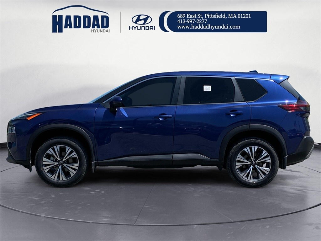 2023 Nissan Rogue SV photo 2