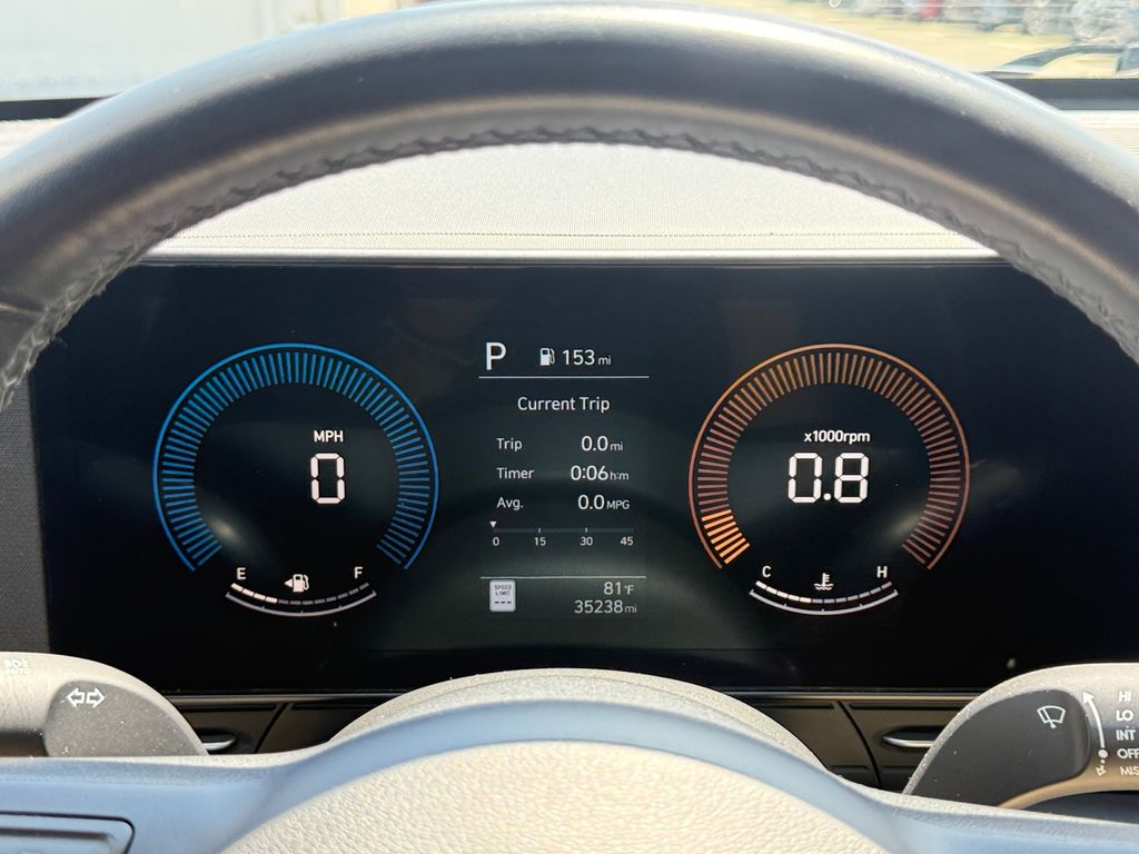 2025 Hyundai Kona SEL - Photo 33