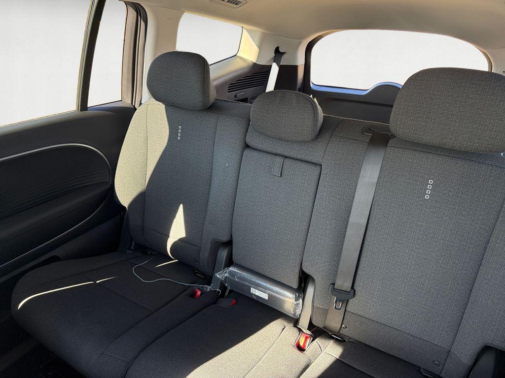 2026 Hyundai IONIQ 9 SE - Photo 14