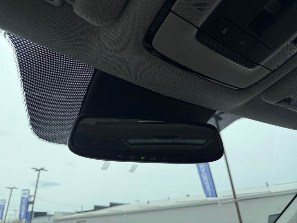2021 Hyundai Palisade Limited - Photo 25