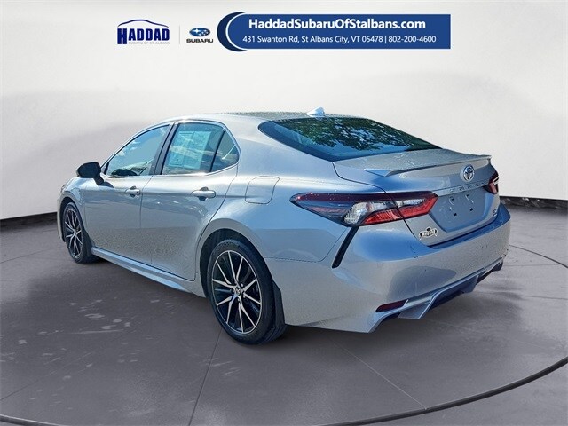 2023 Toyota Camry SE photo 3