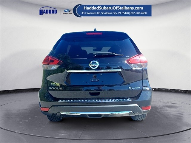 2017 Nissan Rogue SL photo 4