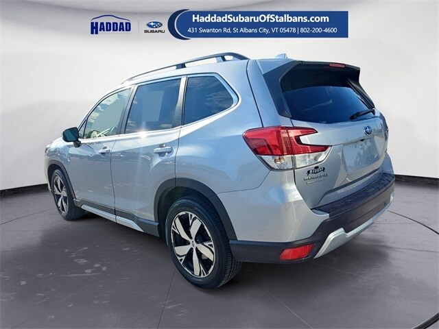 2020 Subaru Forester Touring photo 3