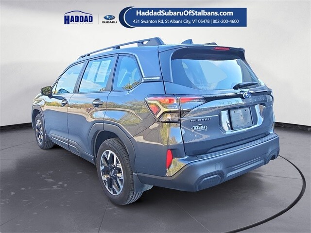 2025 Subaru Forester Base photo 2