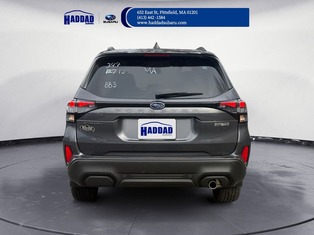 2025 Subaru Forester Touring photo 3