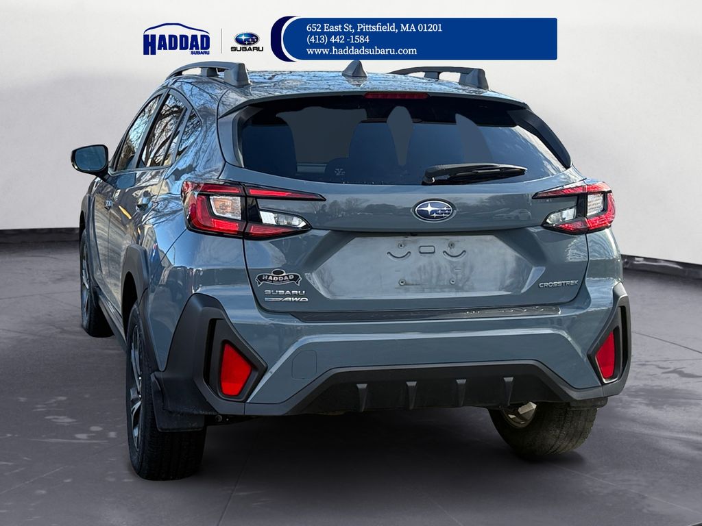 2024 Subaru Crosstrek Premium photo 3