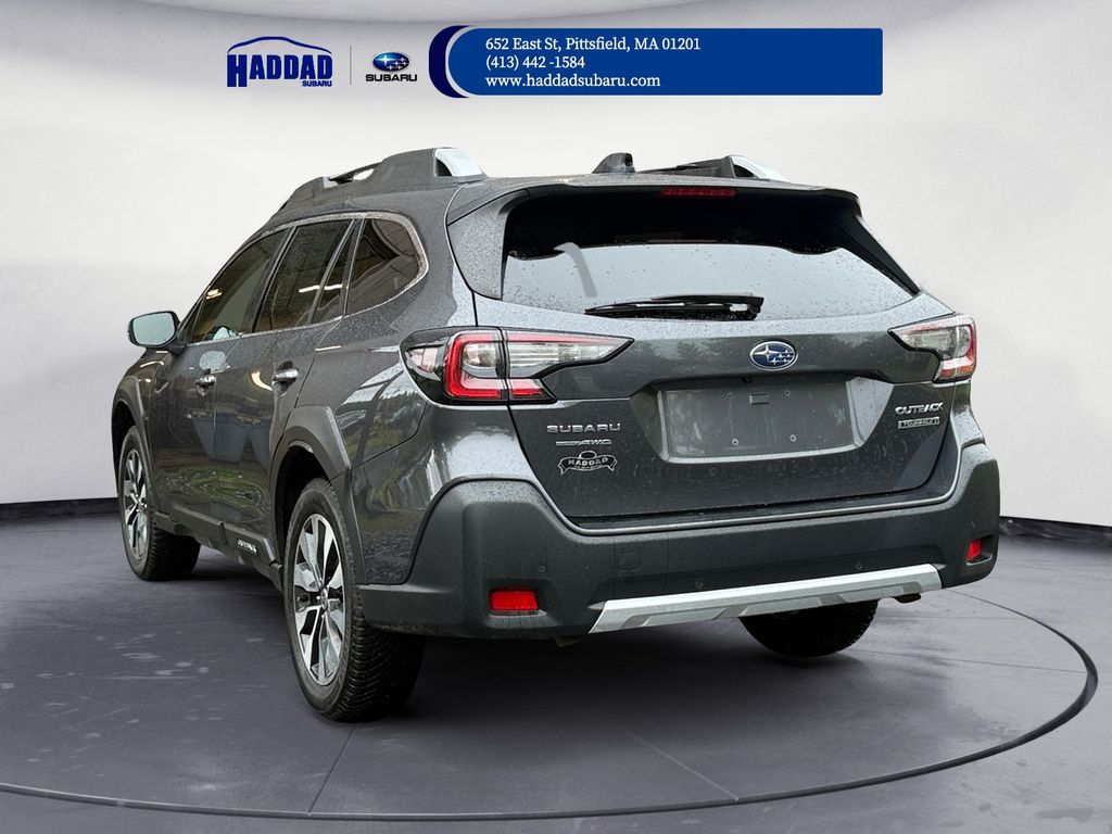 2023 Subaru Outback Touring XT photo 3