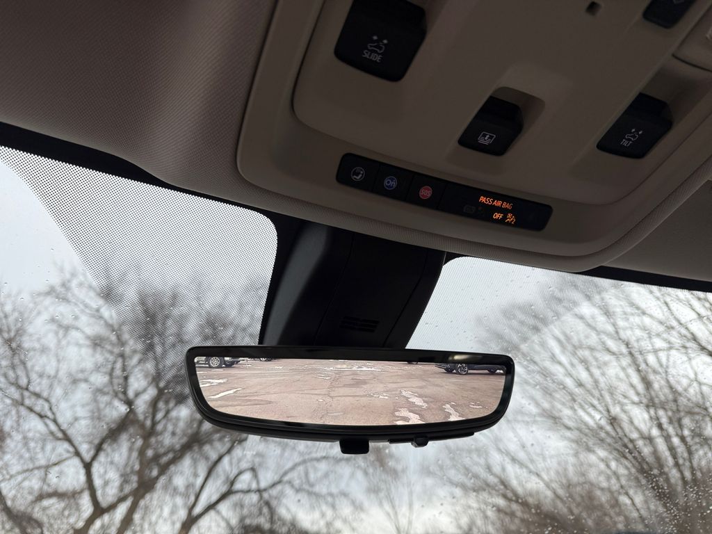 2021 GMC Yukon XL Denali - Photo 19