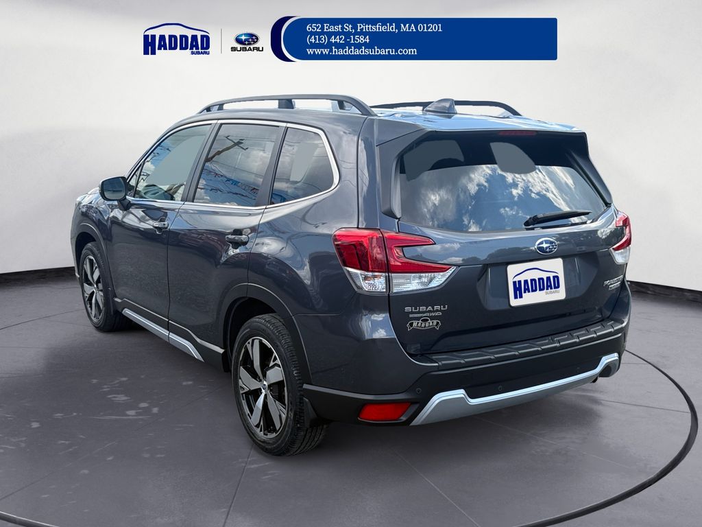 2021 Subaru Forester Touring photo 3