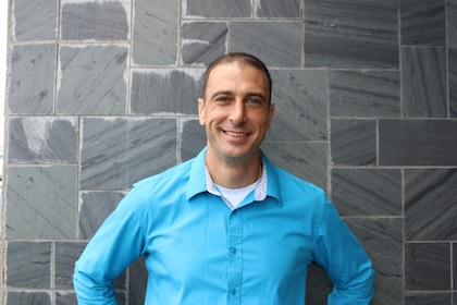 Staff member Eli Yousef from ID_fb99257d5ebb