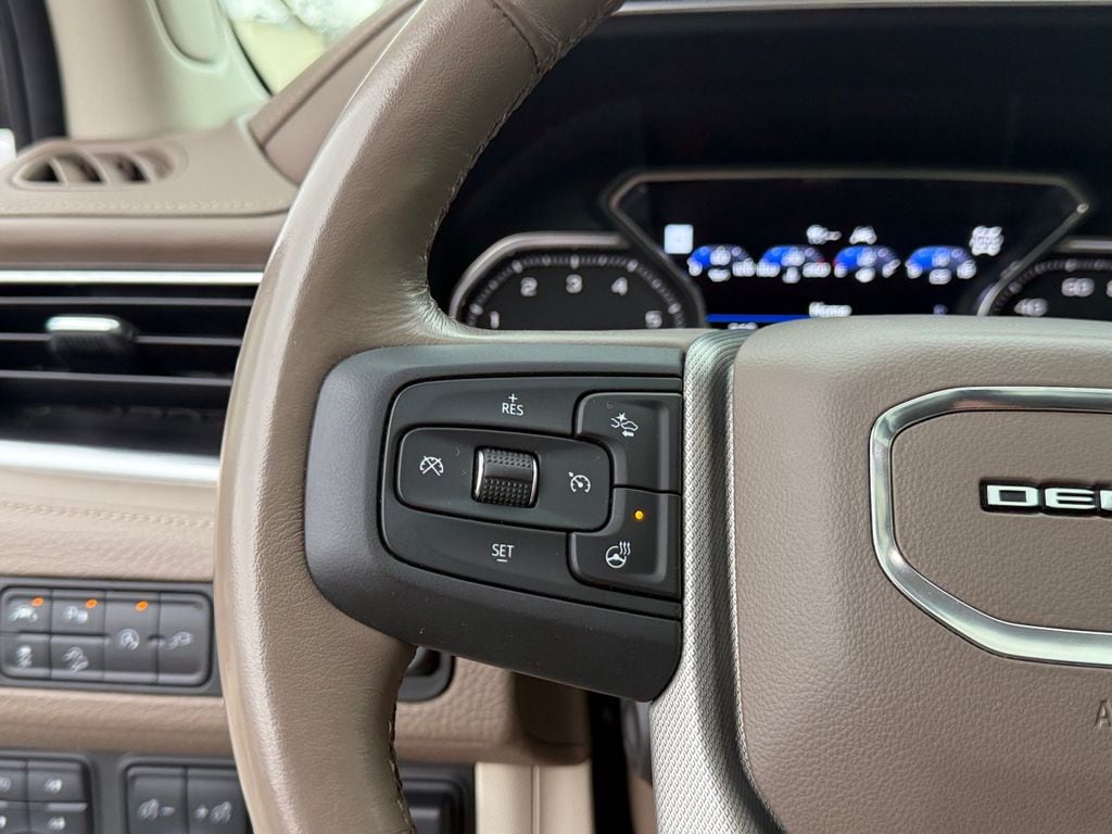 2021 GMC Yukon XL Denali - Photo 23