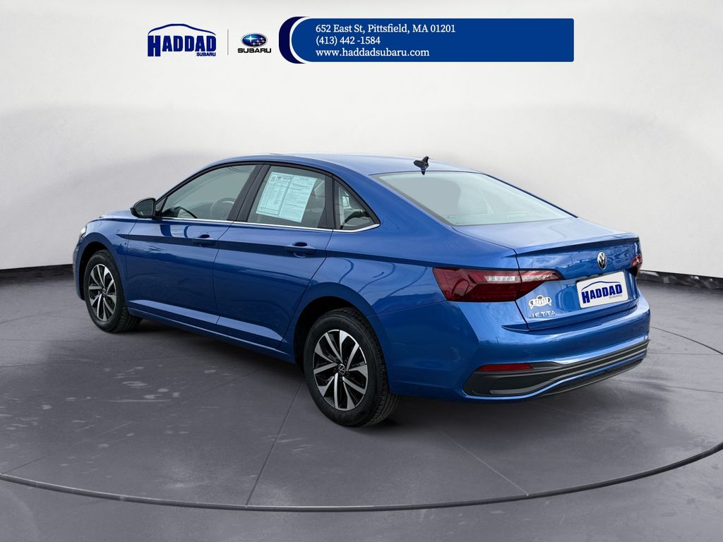 2024 Volkswagen Jetta 1.5T S photo 3