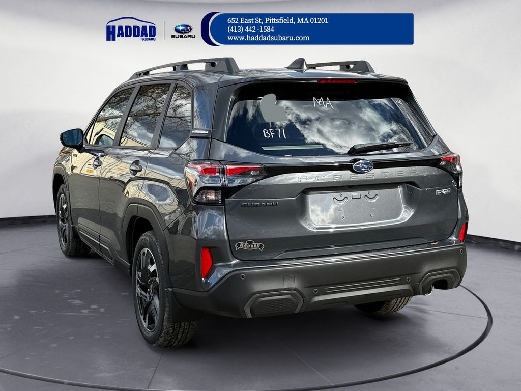 2025 Subaru Forester Limited photo 2