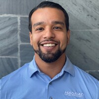Staff member David Solis from ID_fb99257d5ebb