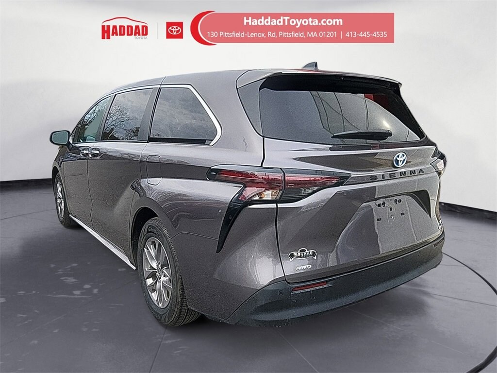 Certified 2023 Toyota Sienna XLE Passenger Van