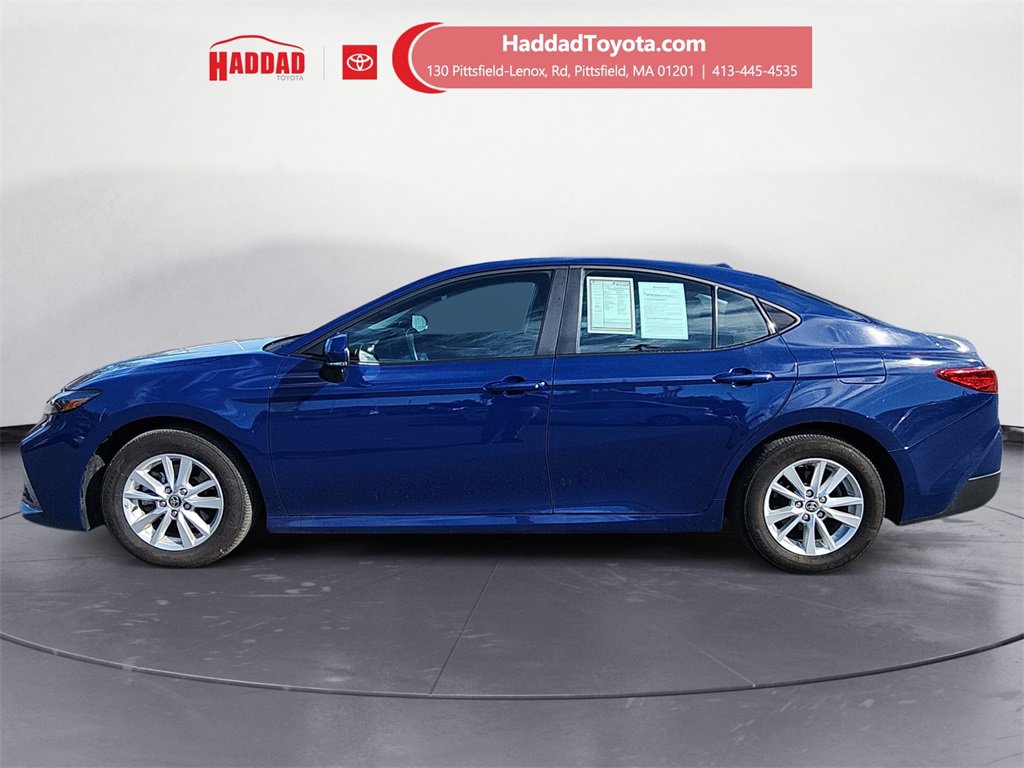 2025 Toyota Camry LE photo 2