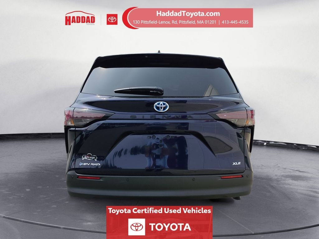 Certified 2025 Toyota Sienna XLE Minivan/Van